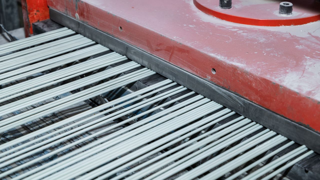 Step 2 Fiber Reinforcement Feeding and Resin Impregnation