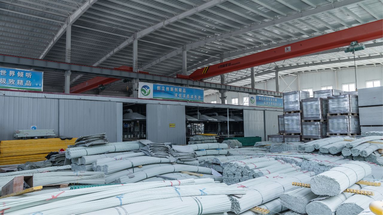 · Specification and Decision Shifts in Design